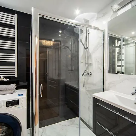 Mira Apartment